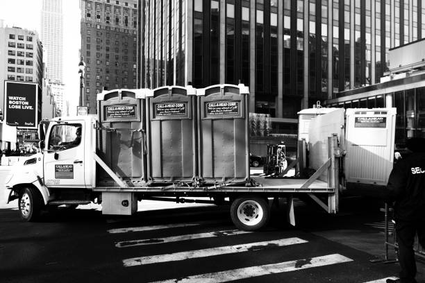Best Porta potty rental near me  in Oak Grove, MN