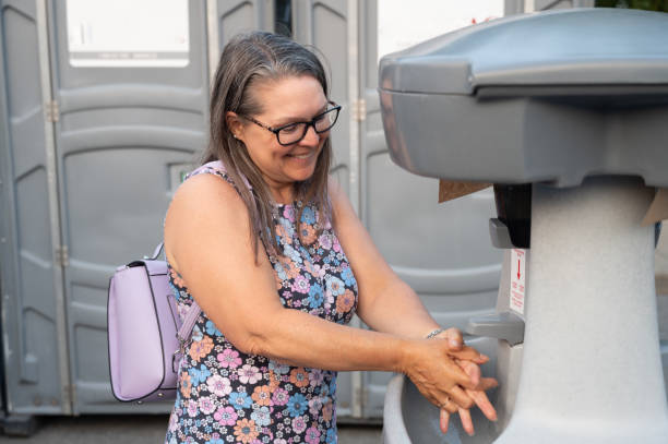 Best Handicap porta potty rental  in Oak Grove, MN